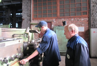 фрезеровщик колледж. слесарь сверловщик. техникум машиностроения в тракторном. фрезеровщик колледж. фрезеровщик колледж.