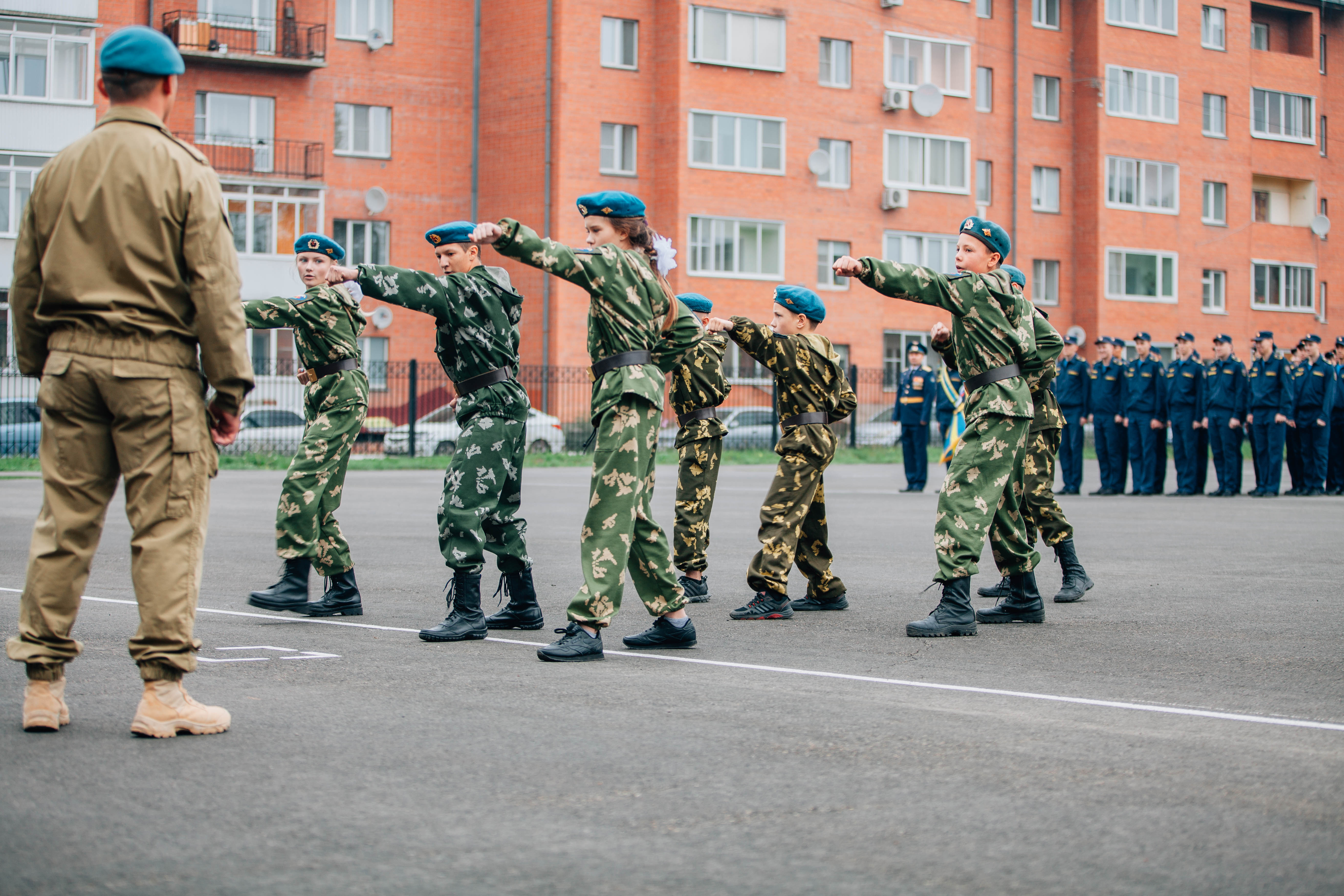 Знакомства С Мужчиной Военных Профессий