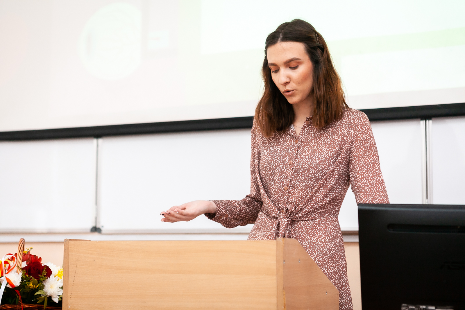 Юрченко академия наук. Волкова елена ирниту. Выступление заведующего презентация. Стихи воспитателям на выпускной в детском саду от родителей. Винокур вшни.