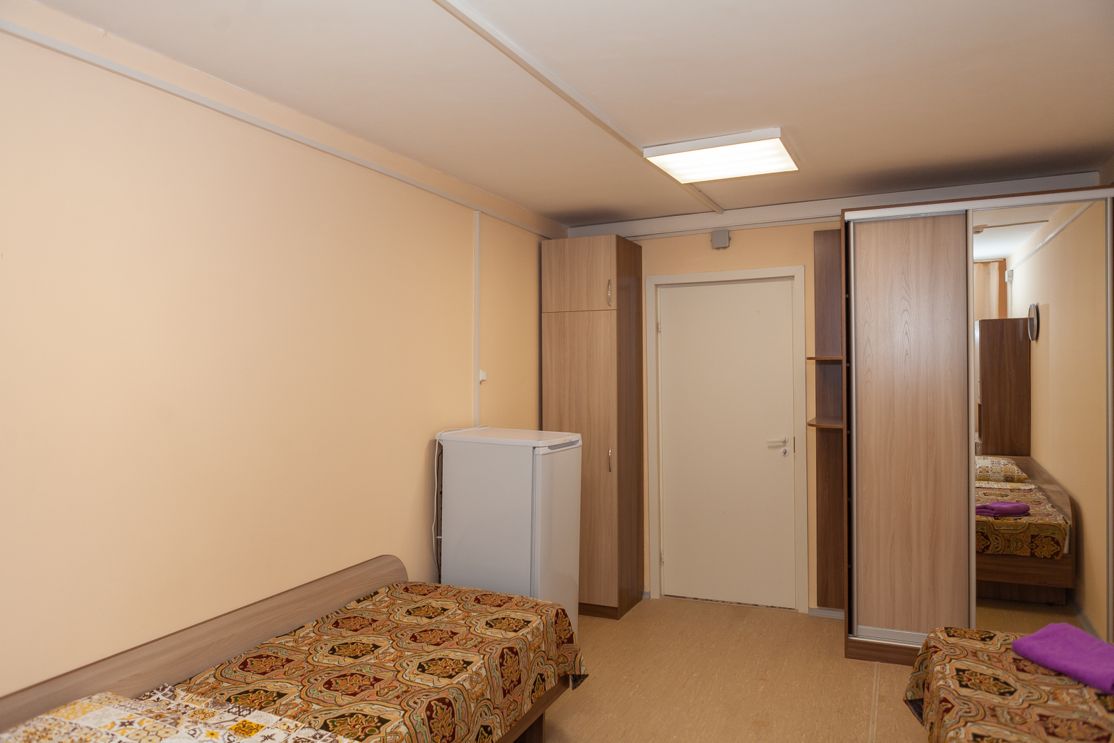 усолье- сибирское, ул. усолье сибирское карла либкнехта 62 переселение. общежитие 25 сфу. улица розы люксембург усолье сибирское. общага усолье сибирское.