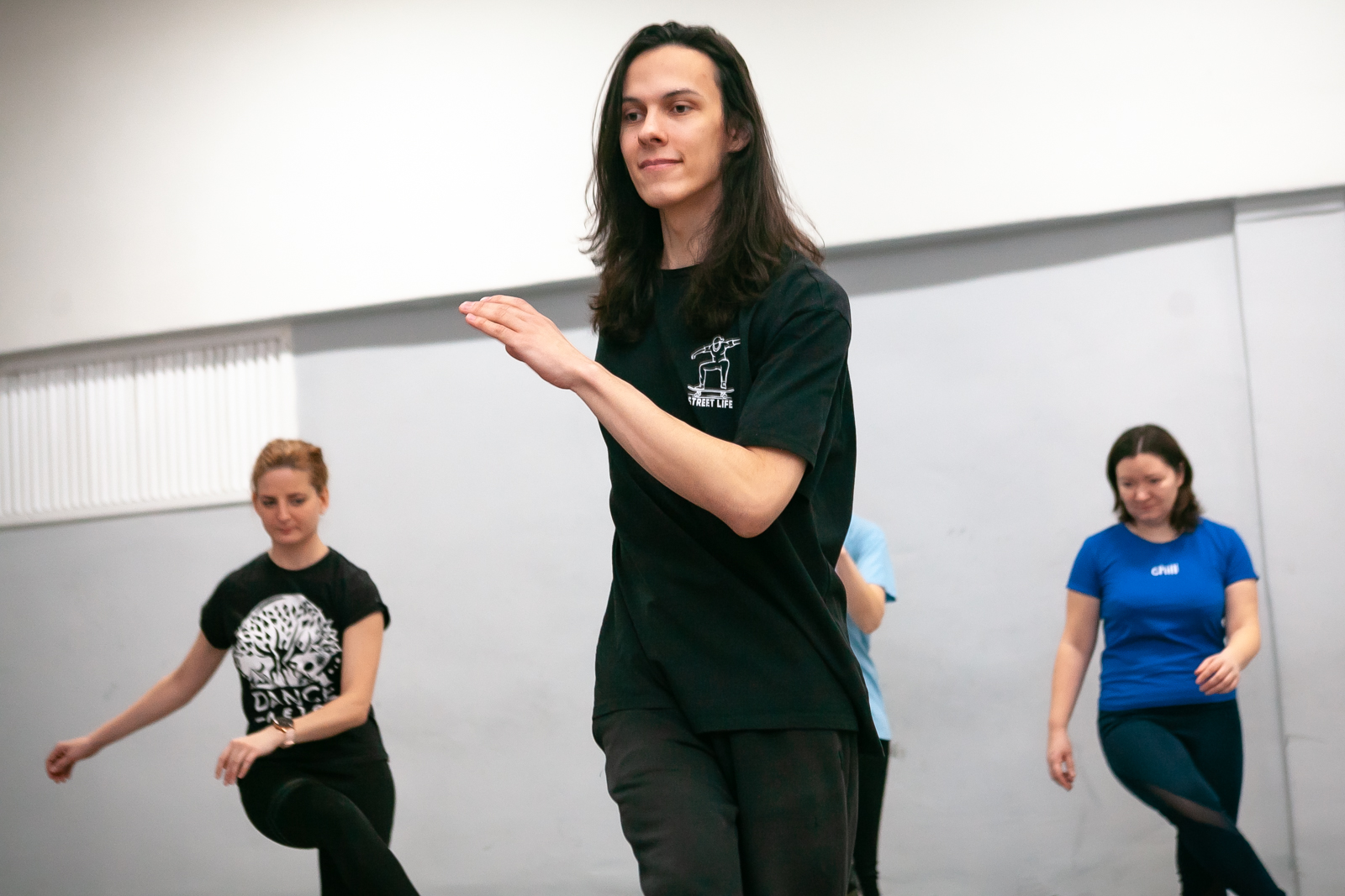 танцоры на репетиции. павел куров. хореографы питера. хореографы в спб. хореографы питера.