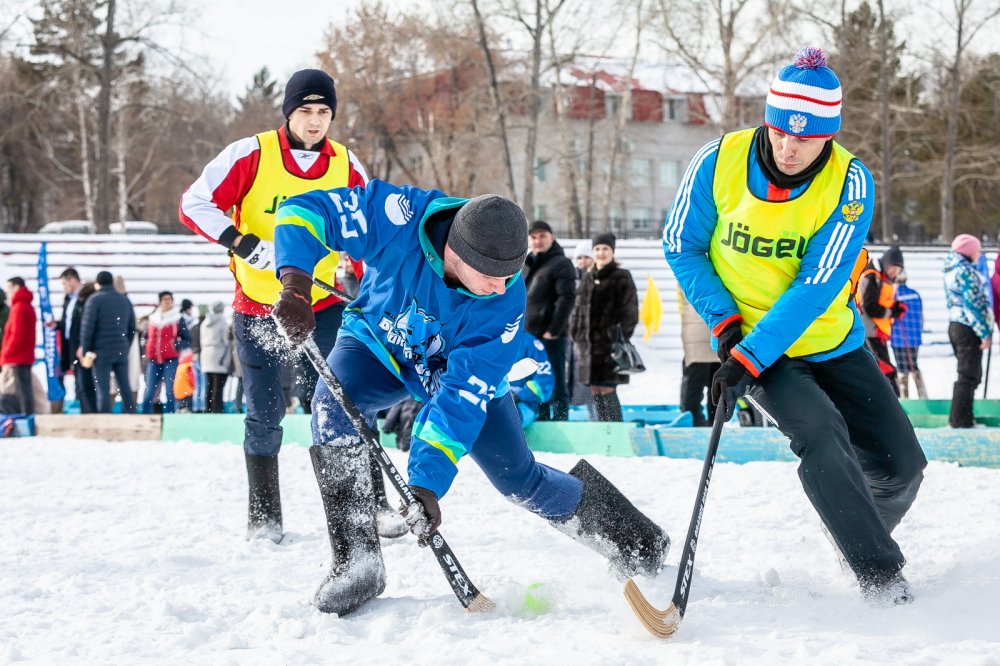 Спортинвест. Хоккей в валенках круг. Турнир по хоккею. Хоккей в валенках флаер. Хоккей на валенках вектор.