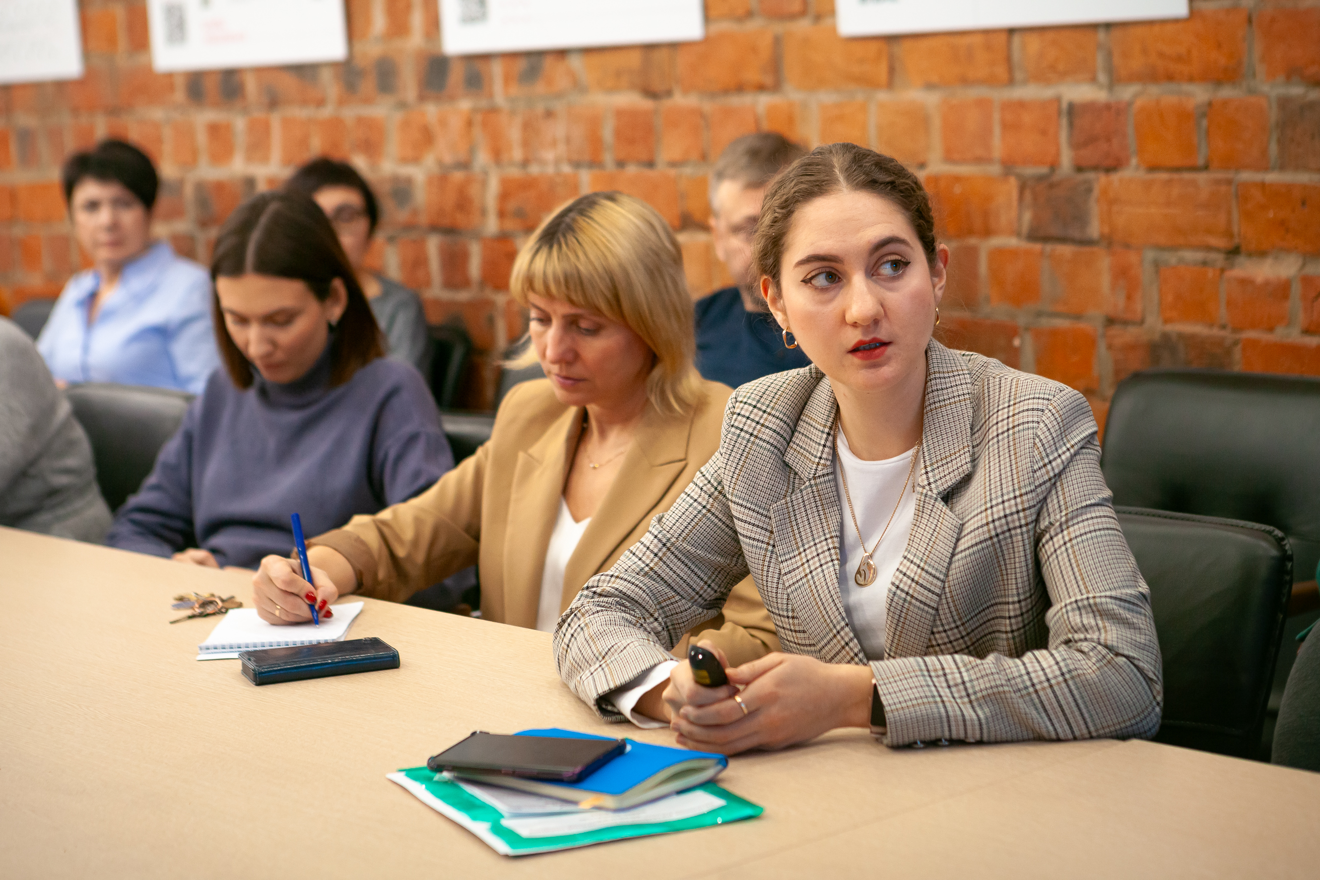 Наука ученые. 10 лет научных исследований. Современные ученые. 10 лет научных исследований. Научное исследование.